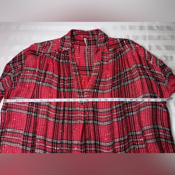 Free People Red/Blk and Gold Sequined Pullover Blouse Sz Small - Picture 6 of 14